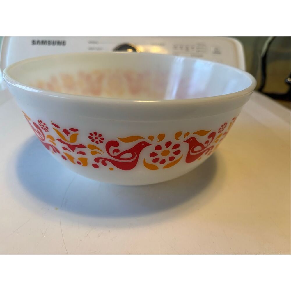 Vintage Pyrex Friendship Bowl